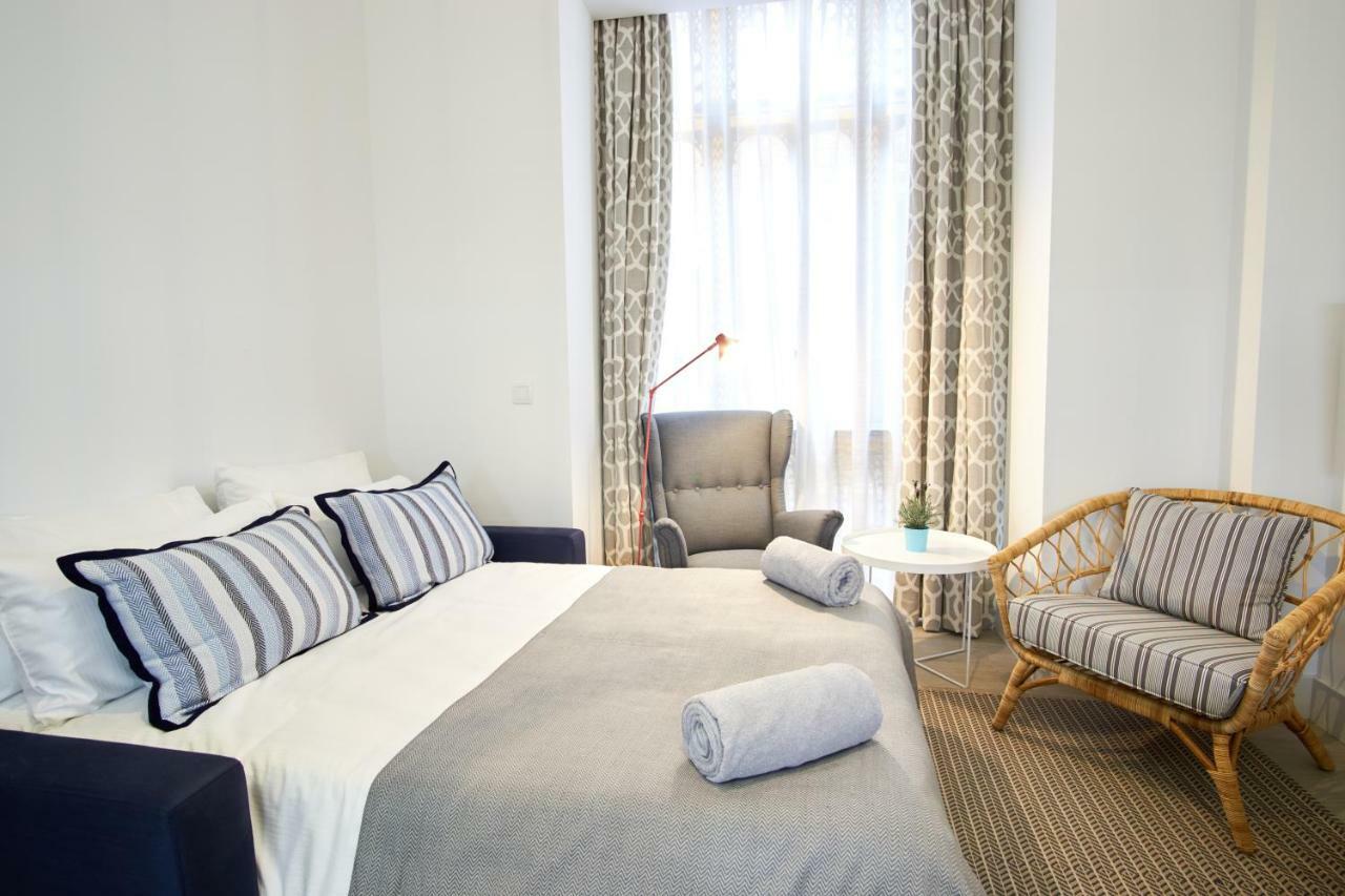 Ohliving Cathedral Apartment เซบีญา ภายนอก รูปภาพ